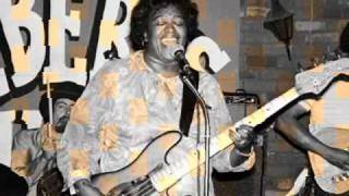 Blues Queen Sylvia - Wonder Why chords