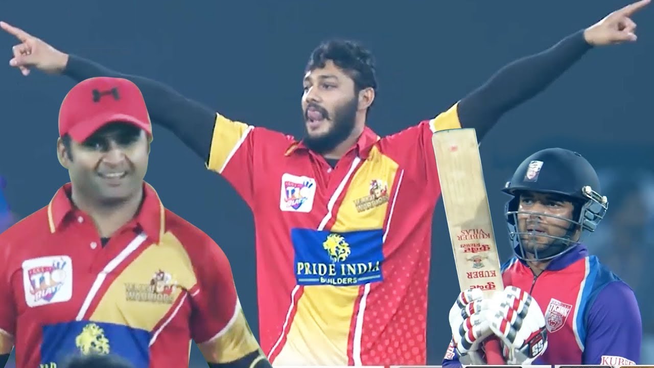 Extraordinary Catch Taken by 