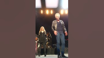 Thumbnail of Lindsey Buckingham and Stevie Nicks