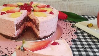 رد فيلفت موس كيك الكعكة المخملية الحمراء مع كريمه التشيز Red Velvet Mousse Cake