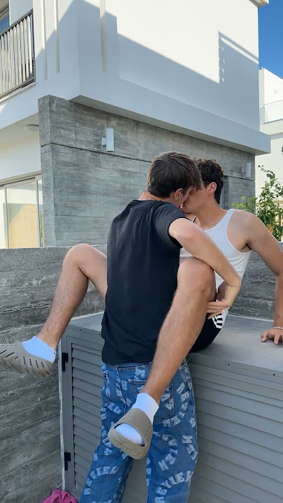 Cleaning with Boyfriend 😳🥵 #gay #lovers #wonderful #couple #creators #happiness