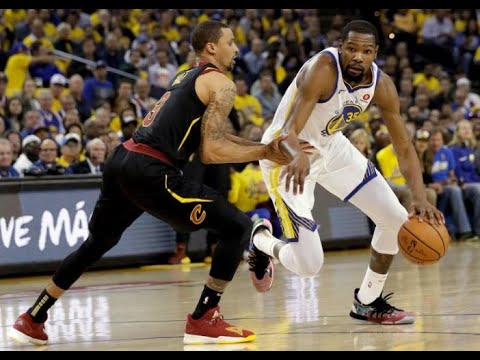 LeBron James was incredulous on the bench after JR Smith's Game 1 gaffe (Video)