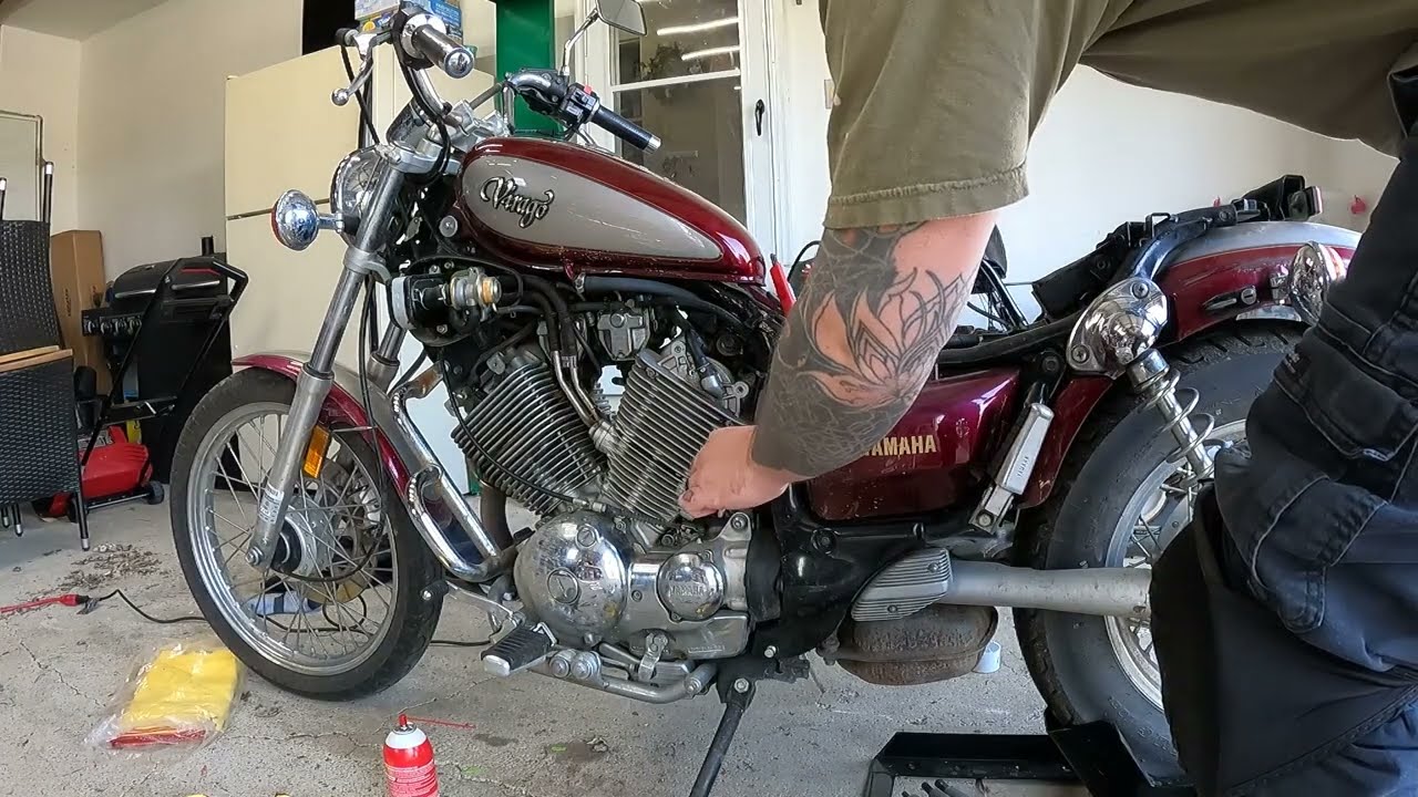 Yamaha Virago 535 // LEAKING GAS! // Part 2