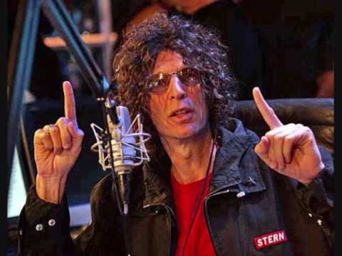 Howard Stern reviews Robin @ Joan Rivers Roast PAR...