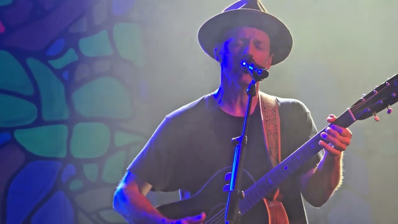 Jason Mraz - Plane [Live @ Madrid | Still Yours 2025 UK & EU Tour]
