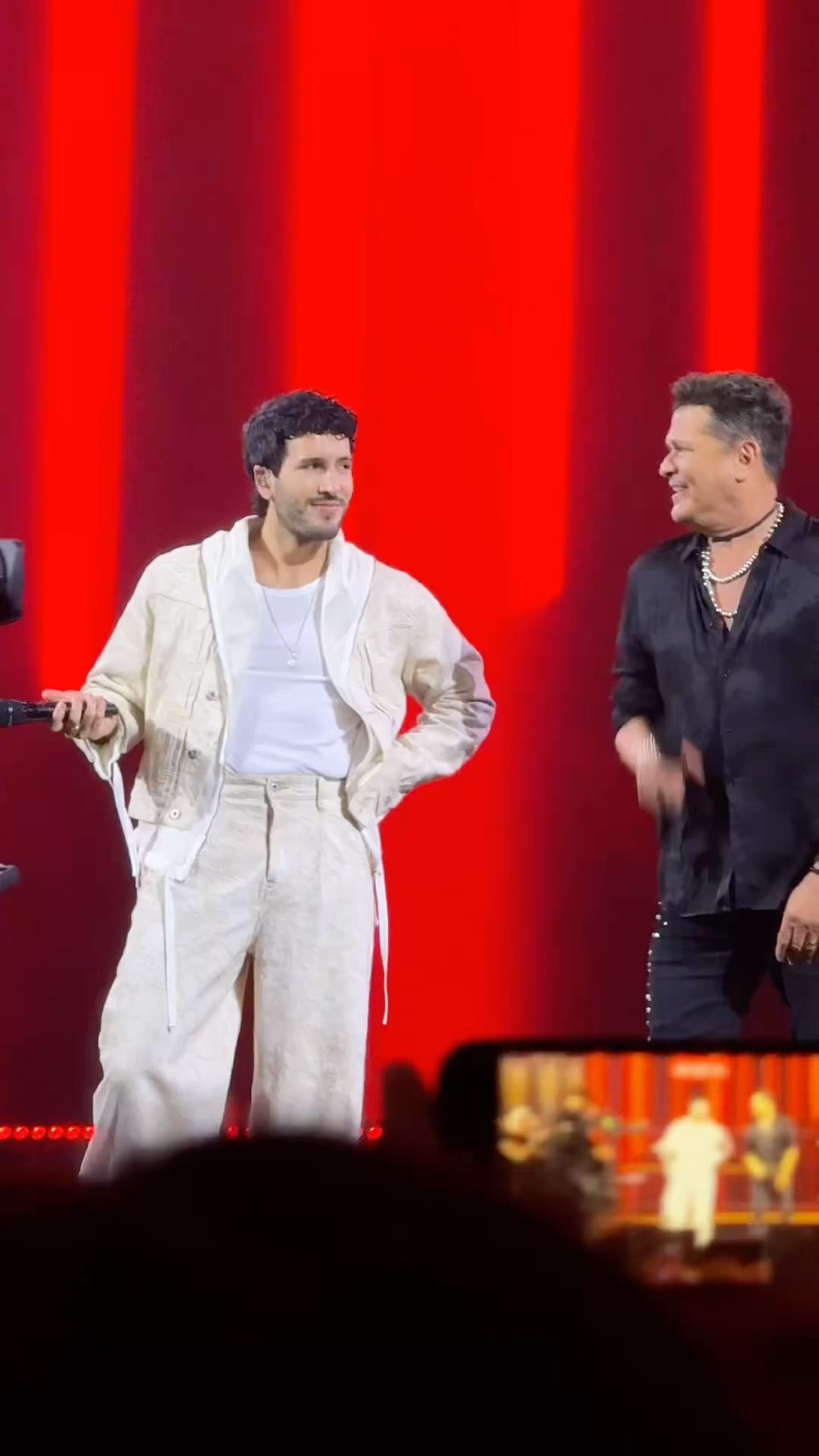 Que lindo fue cantar esta cancion contigo ​⁠@carlosvives