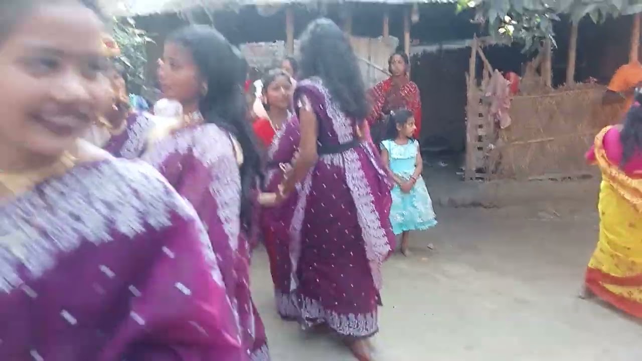 গ্ৰ্যামের মেয়েদের কি সুন্দর নৃত্যো,