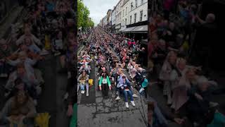 Derry breaks 'Rock The Boat' world record