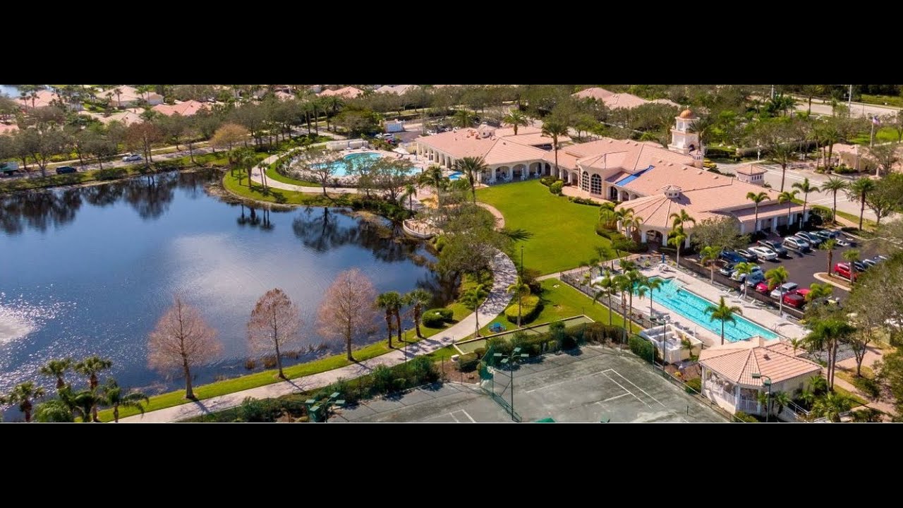 Beautiful Sarasota Townhouse For Sale in Villagewalk 5380 CAMBIAGO ST