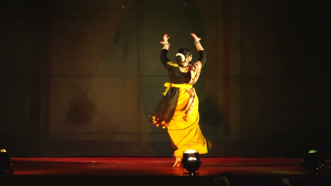 Mayabono Biharini Dance Performance By Pratiti Das