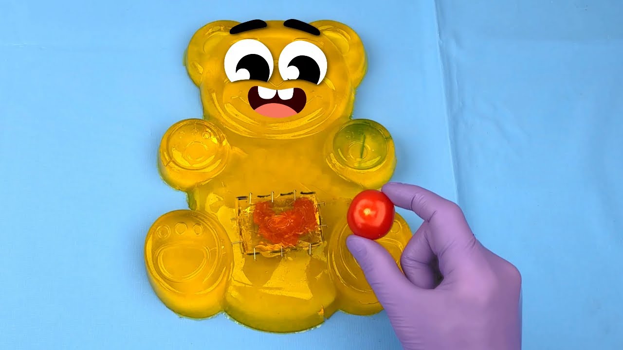 OH NO! Risky Doodles are planning to steal your secrets! Unforgettable animated doodles