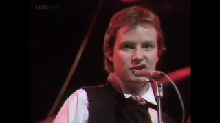 XTC - Sgt  Rock (Is Going To Help Me) TOTP 1981