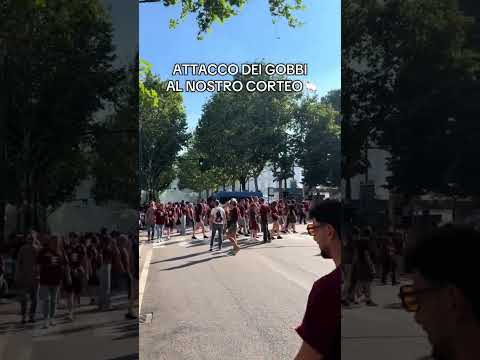Video Torino - Juve, tifoserie a contatto durante il corteo