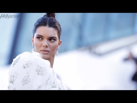 Kendall Jenner CLINGS to Blake Griffin During Haunted Maze Date