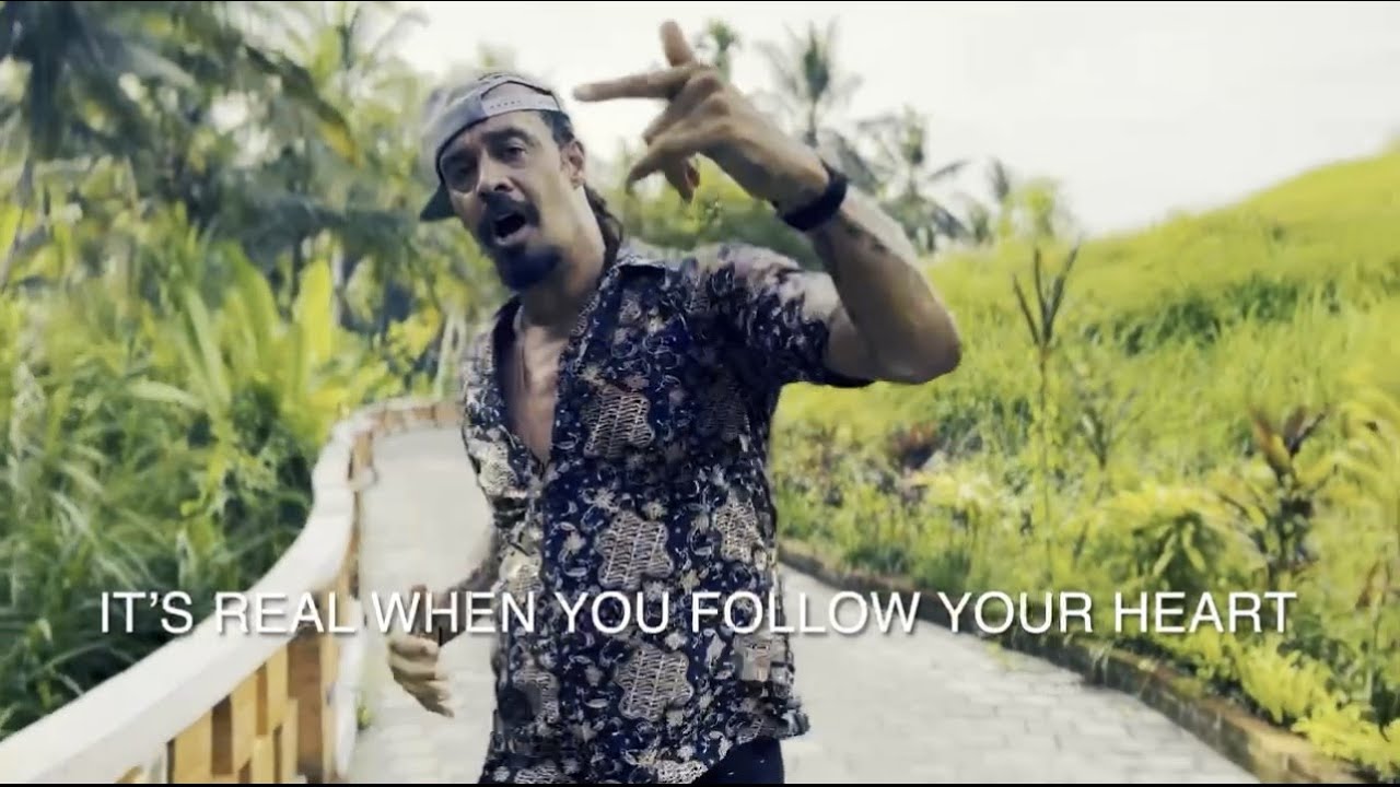 Michael Franti & Spearhead - "Follow Your Heart" (Official Visualizer) Michael Franti & Spearhead - "Follow Your Heart" (Official Visualizer)