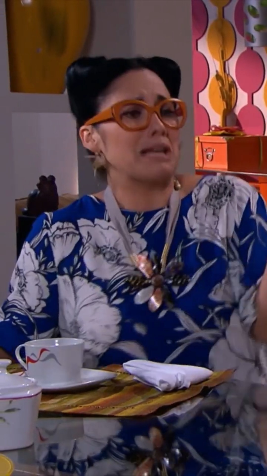 Cuando mi roomie se vuelve una carga ? #hastaelfindelmundo #tlnovelas