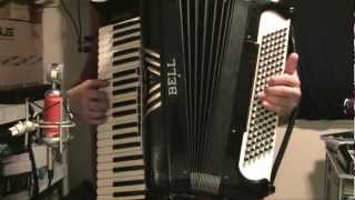 Video thumbnail of "Super Mario Bros Underwater Theme on Accordion"