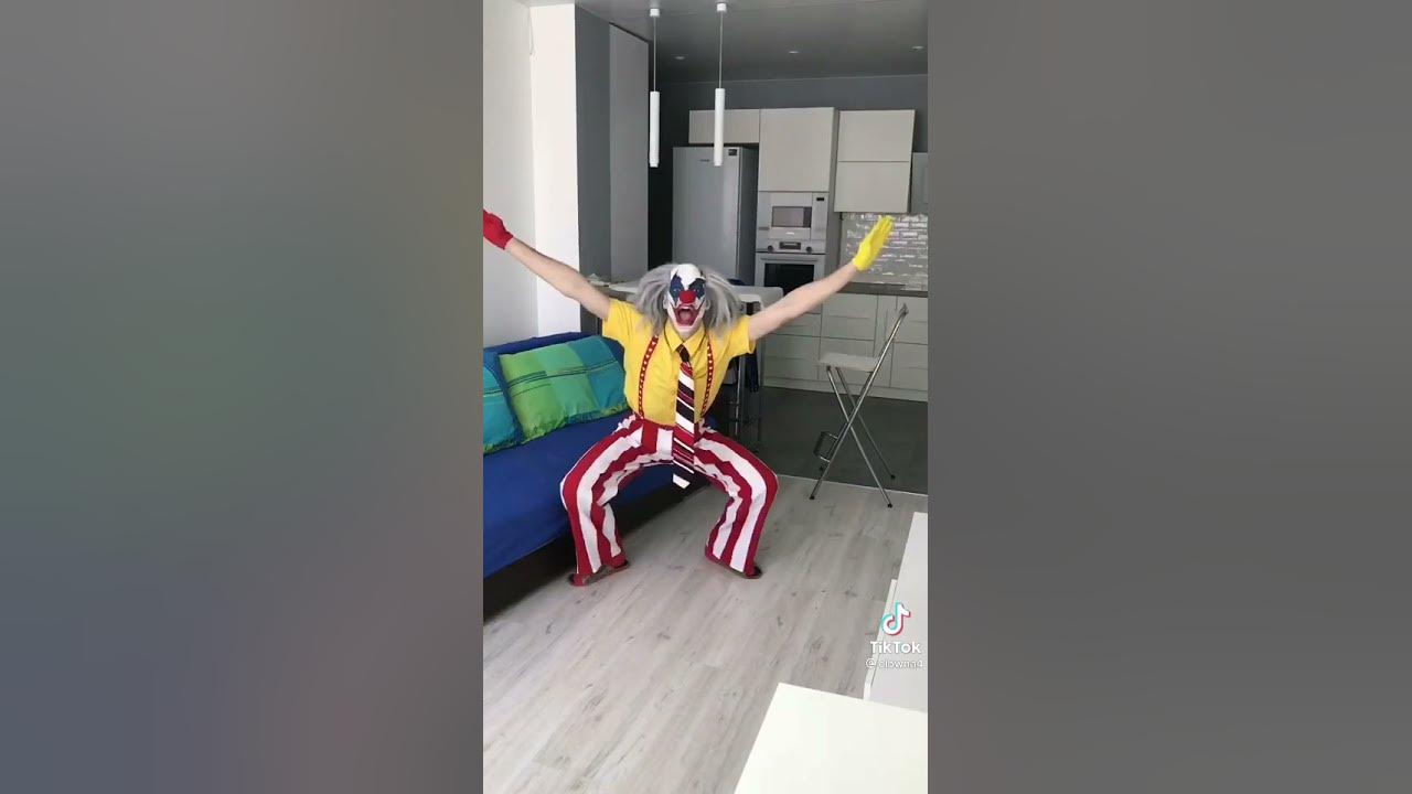 влада 4 побег из тюрьмы. клоуны сейчас. клоун из команды влада. александр гудков клоун а4. клоуна 4 попал.