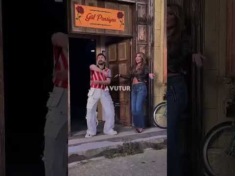 Vay Vay Vay Demet Abla Hoşgeldin Işte Klibin Kamera Arkası Bide Böyle Izleyin Sefo Demetakalin