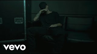 NF - MOM