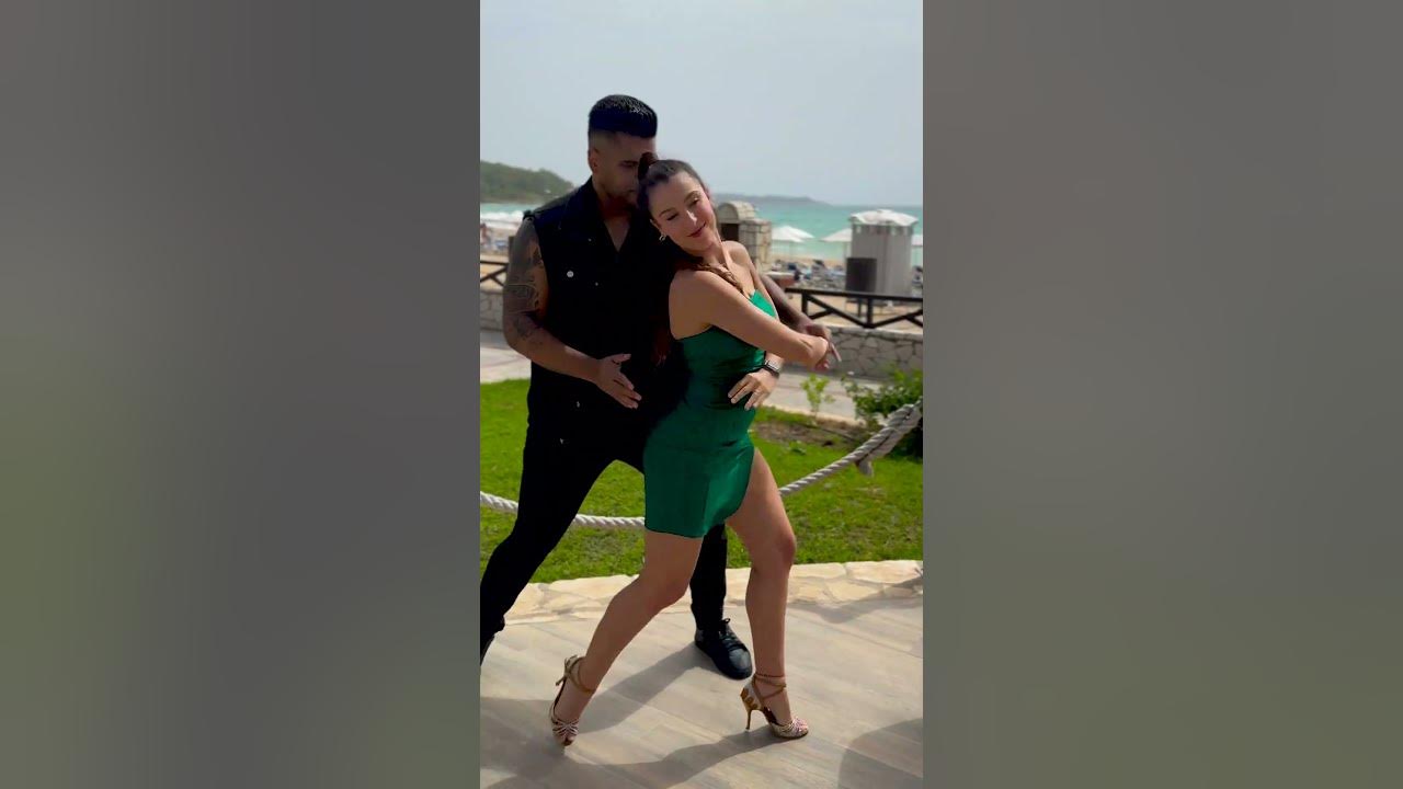 Antoni y Belen - "El amor que perdimos" PRINCE ROYCE