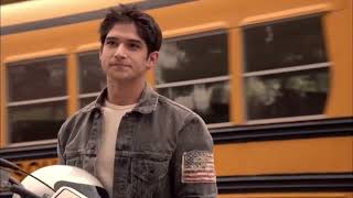 Teen Wolf 3x01 Scott first day  school since holiday. Scott want ask Derek for help getting tattoo.