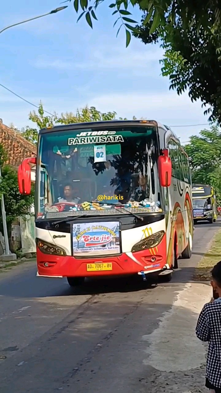 Damai: Mengarungi Pesona Jawa Tengah dengan Armada Pariwisata Unggulan dari Klaten