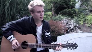 Chris brown - Don't Judge Me (Acoustic Cover) Sam from dot SE