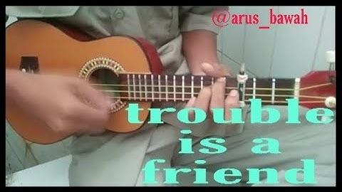 Kentrung senar 4 Lenka-TROUBLE IS A FRIEND COVER