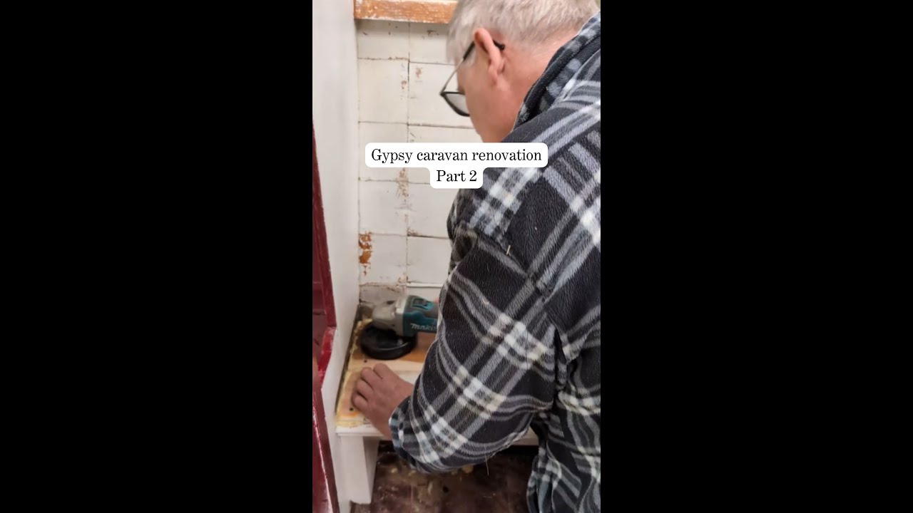 Renovating our vintage #gypsycaravan #vardo - part 2! Repairs and improvements