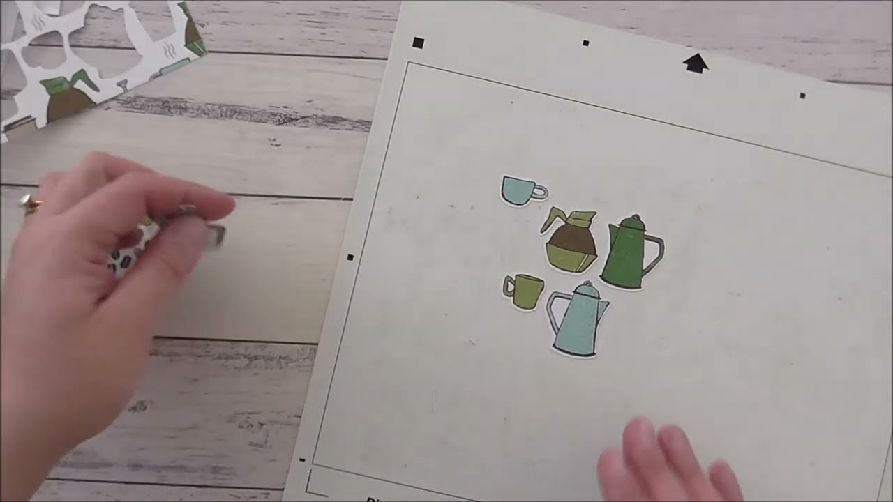 Обучающее видео по вырезанию и изготовлению шаблонов для бирок на основе выкройки Silhouette Came...