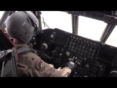 Video: B-52 Carries Out Actual Combat Bombing Run