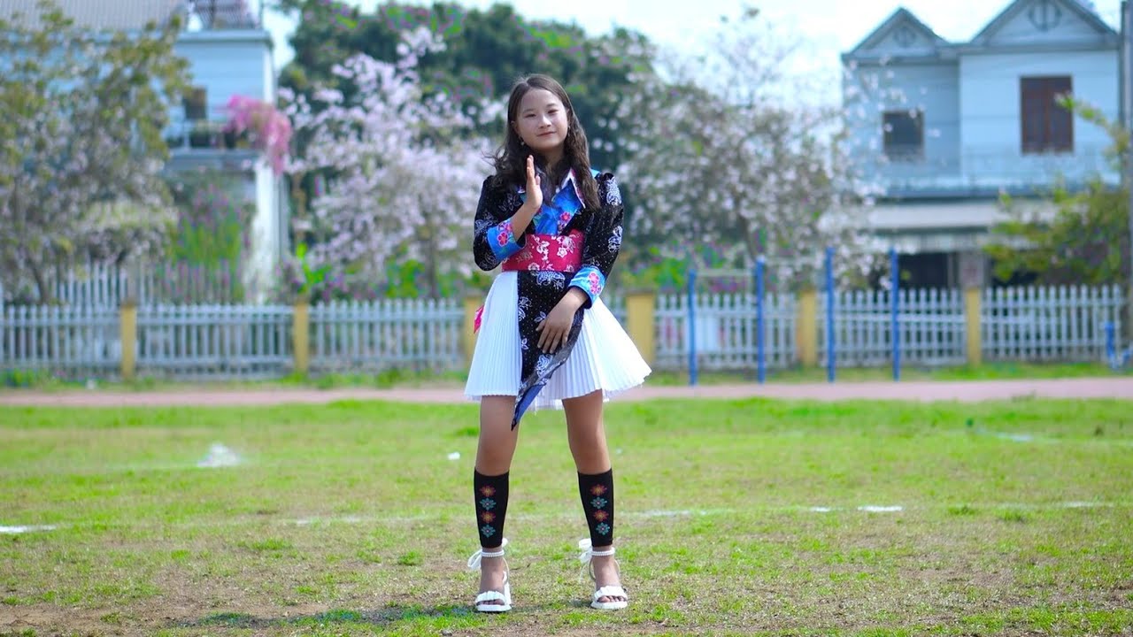 (Yog Kuv Tau Koj Remix) Seev Cev//Hà Thùy Dung By Xyooj Ceeb Team SK T