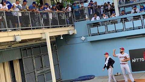 Madison Bumgarner claps back at Dodgers fans taunting him