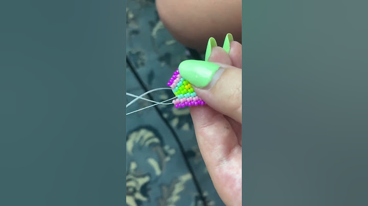 Let’s make some earrings 💖 #shorts #satisfying #beading #art #beadwork #diy #beadedearrings #beads