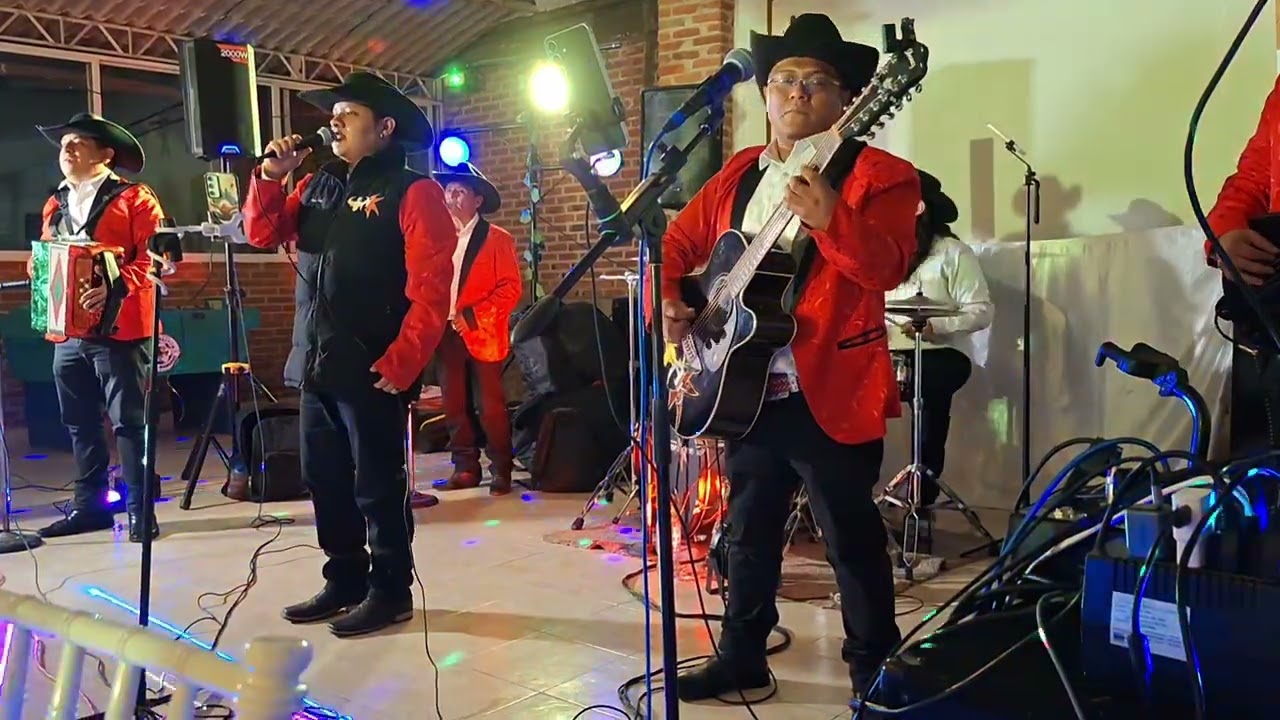 Las Mañanitas | Grupo +Atrabankado 