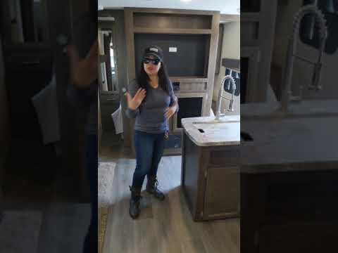 Sold 2019 Coleman Light 2855bh Travel Trailer Rv Review Camping World Of Toledo Youtube 2022 Coleman Coleman Light 2855bh Review
