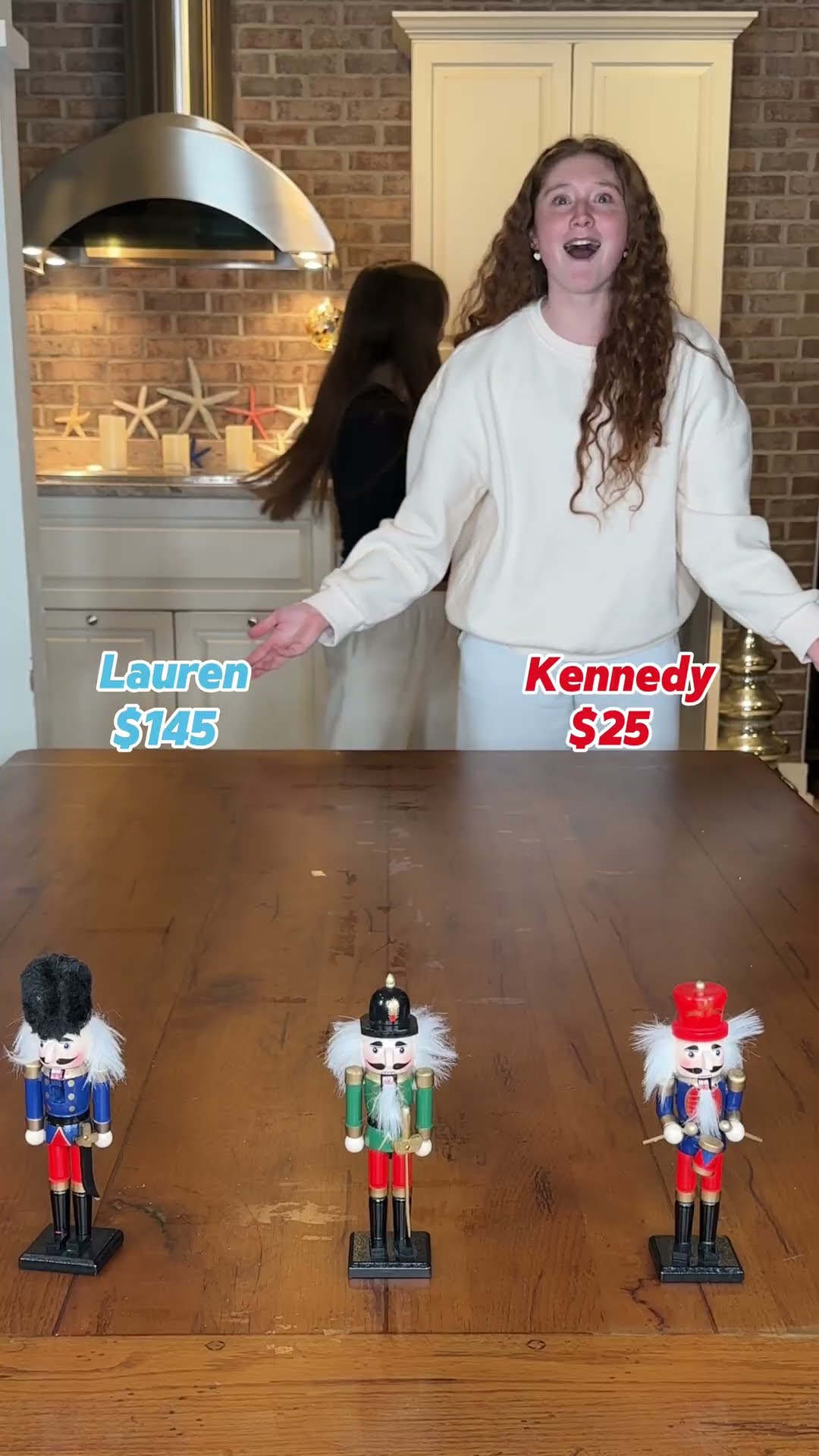 Christmas Money Ball Battle!  #familygamechallenge#christmasgames #holidaygames