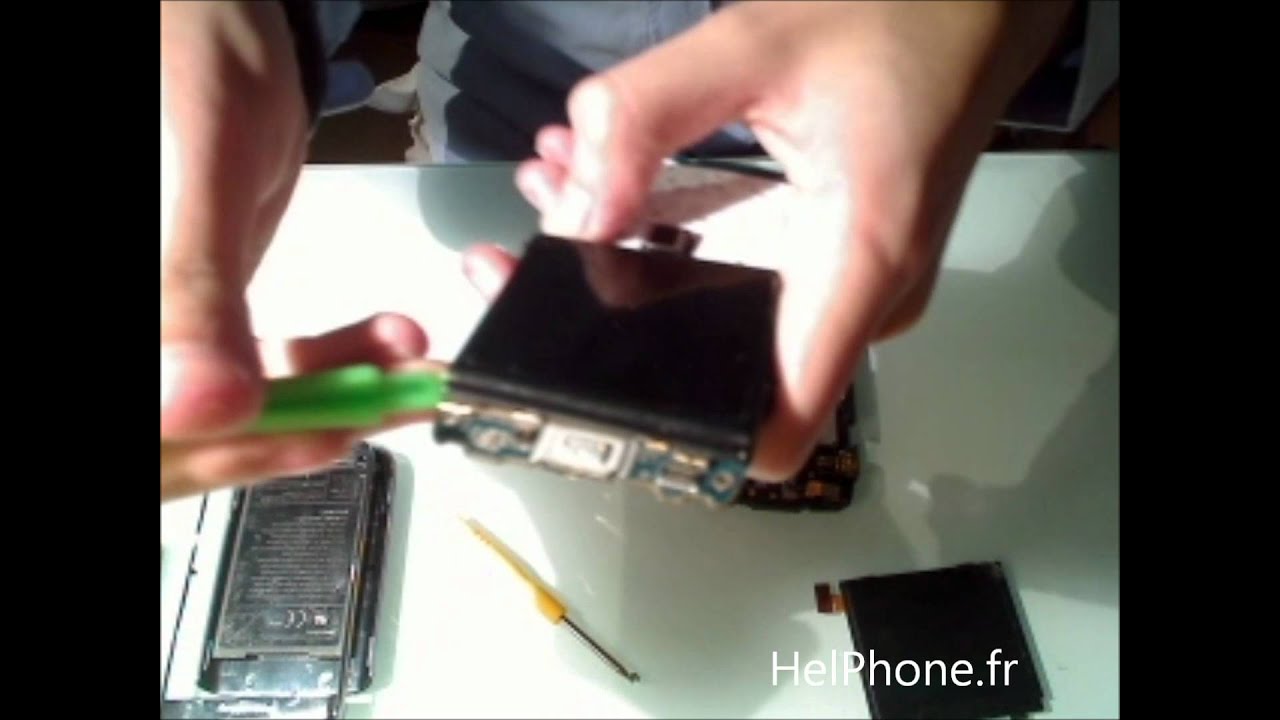 comment demonter blackberry 9700
