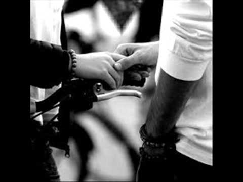 وميحرمنيش منك