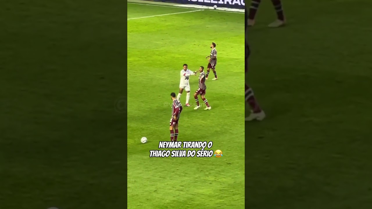 Neymar tirando o Thiago Silva do sério 😂😂😂 #futebol #santos #fluminense