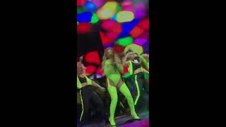 Hadise - Farkımız Var & Şampiyon (Canlı) Harbiye Açıkhava Sahnesi 10.08.2019 (EFSANE SHOW)
