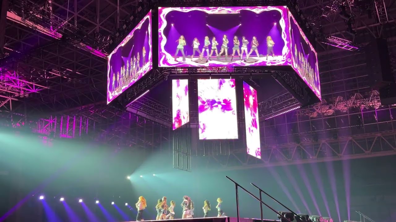 NiziU / Too Bad 【KCON JAPAN 2026 : M COUNTDOWN STAGE】 May, 9th
