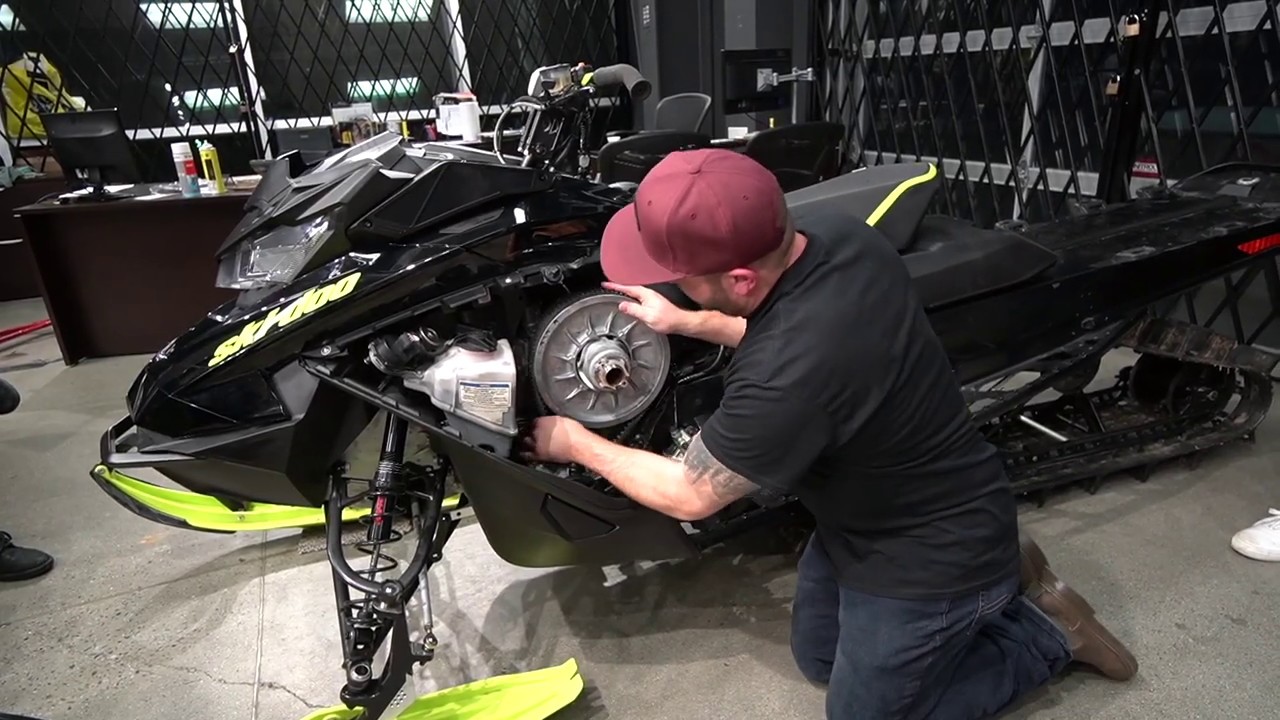 Greater Vancouver Powersports - Belt Change on Skidoo