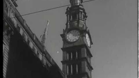 Sydney GPO tower demolition in 1942