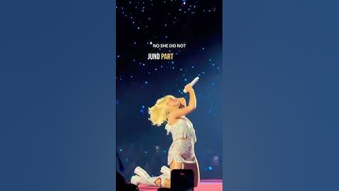 Thumbnail of She covered her daughter’s eyes at Sabrina Carpenter concert for Juno 😂 #shorts #sabrinacarpenter