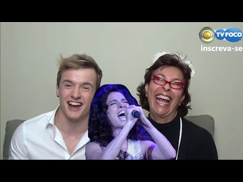 Cantora perde o dente durante show e atriz quase estoura tímpanos de telespectadores!