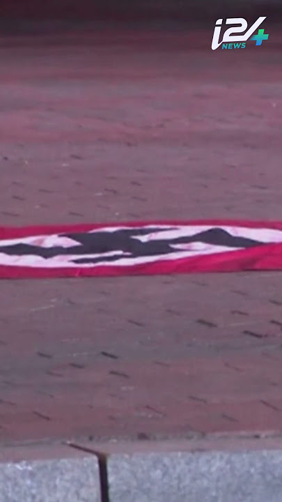 White House: A van with a Nazi flag tried to ram the security barriers
