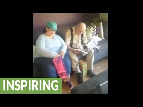 Deaf parents learn they'll be grandparents for the first time - YouTube
