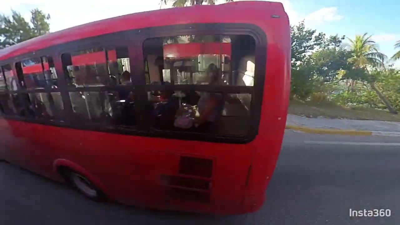 Cancun hotel zone bus ride